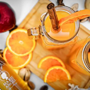 La Brume Vanillé, L'original Cocktail Suisse De Marie Angel, à La Vanille Et à La Cannelle, Meilleur Rhum Arrangé Artisanal. Une Recette Simple Pour Un Apéro Mémorable. Savourez L'harmonie De Saveurs Uniques, Conçue Avec Passion Par Des Artisans Talentueux. Une Idée Apéro Classique. L'apéro Qui Séduit Les Papilles
